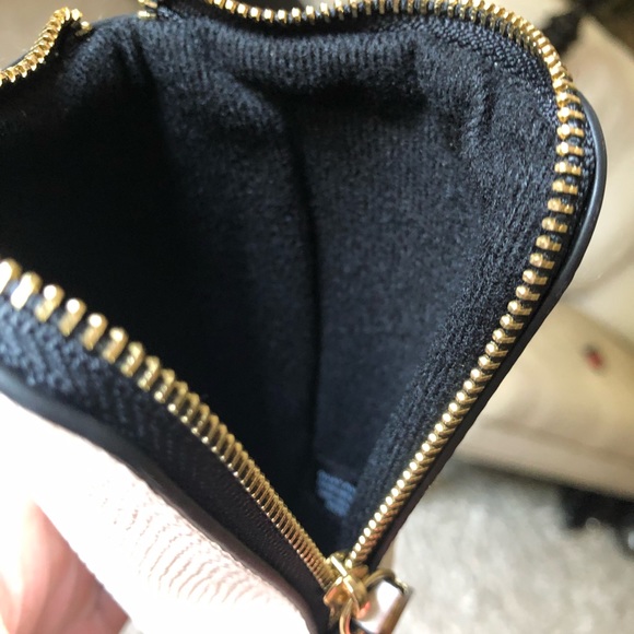 QUAY AUSTRALIA SUNGLASSES with Case! - Picture 6 of 9